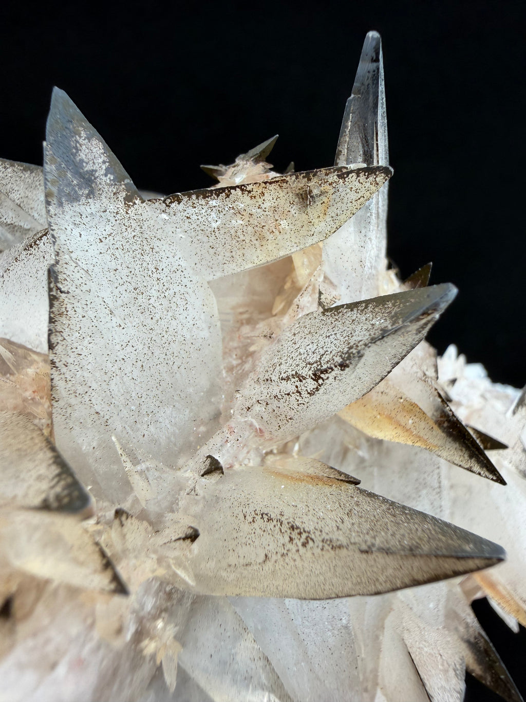Black Tip Calcite Cluster – Leiping Mine, Hunan, China