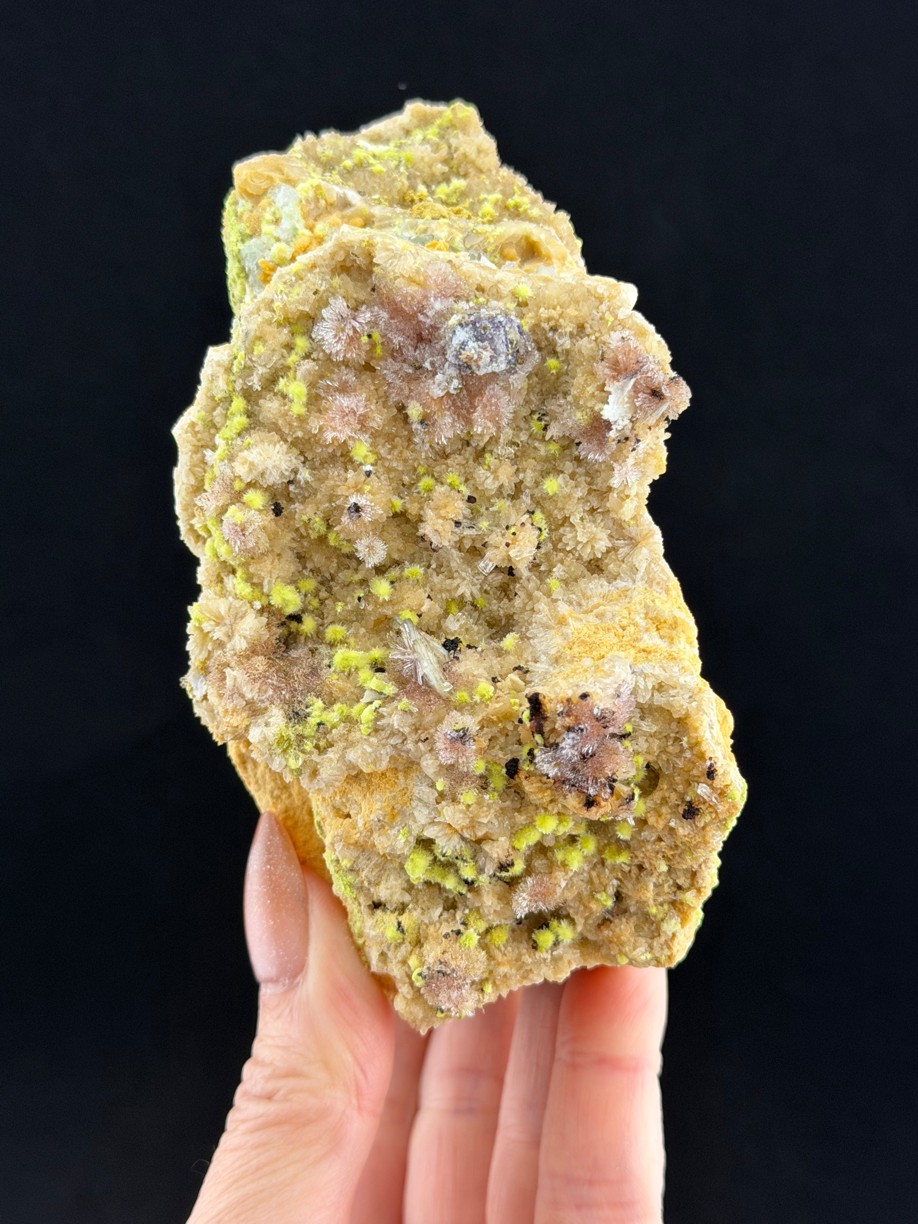 Creedite, Carlhintzeite and Calcite, Guizhou, China
