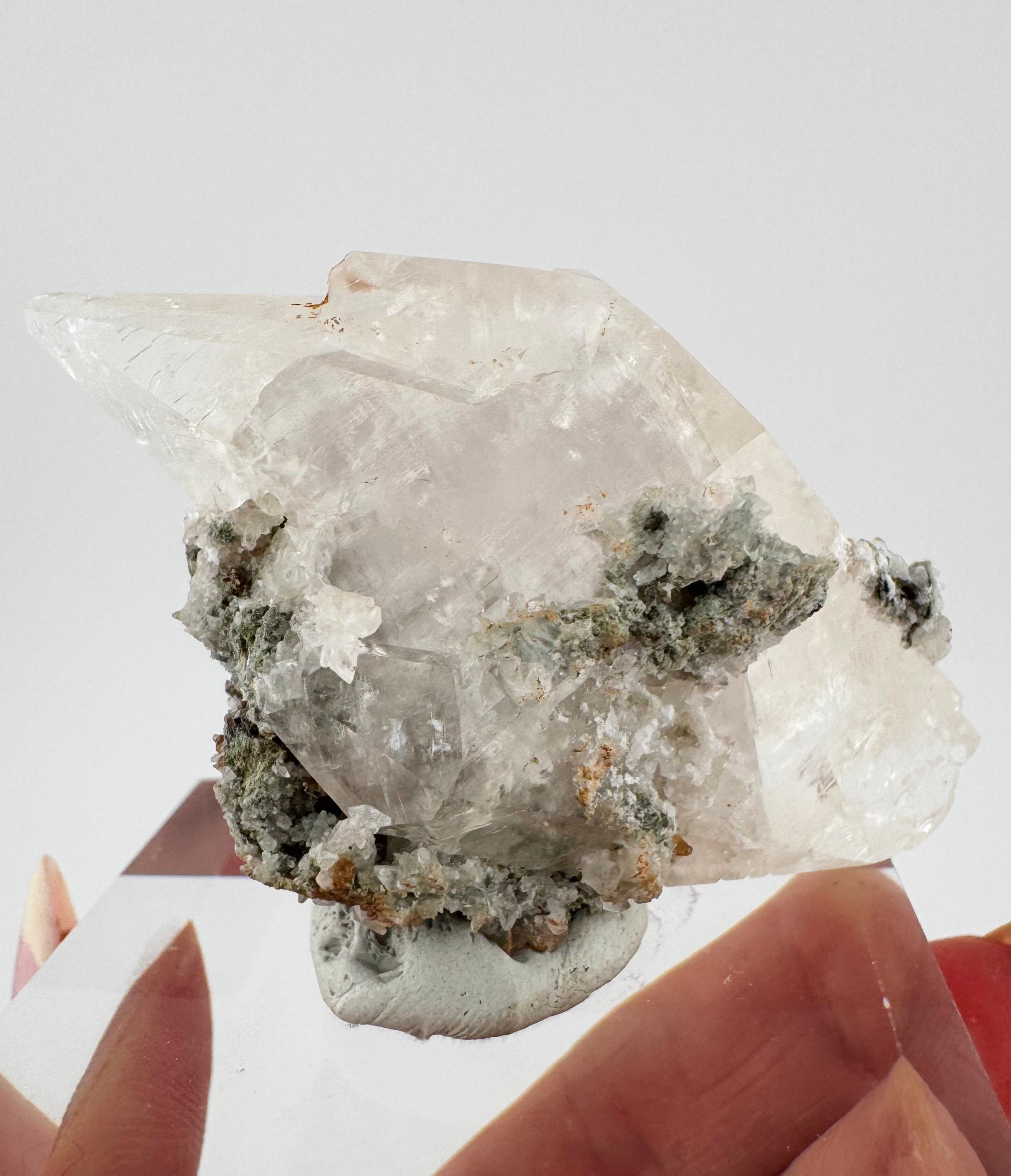 Diamond Calcite with Chlorite
