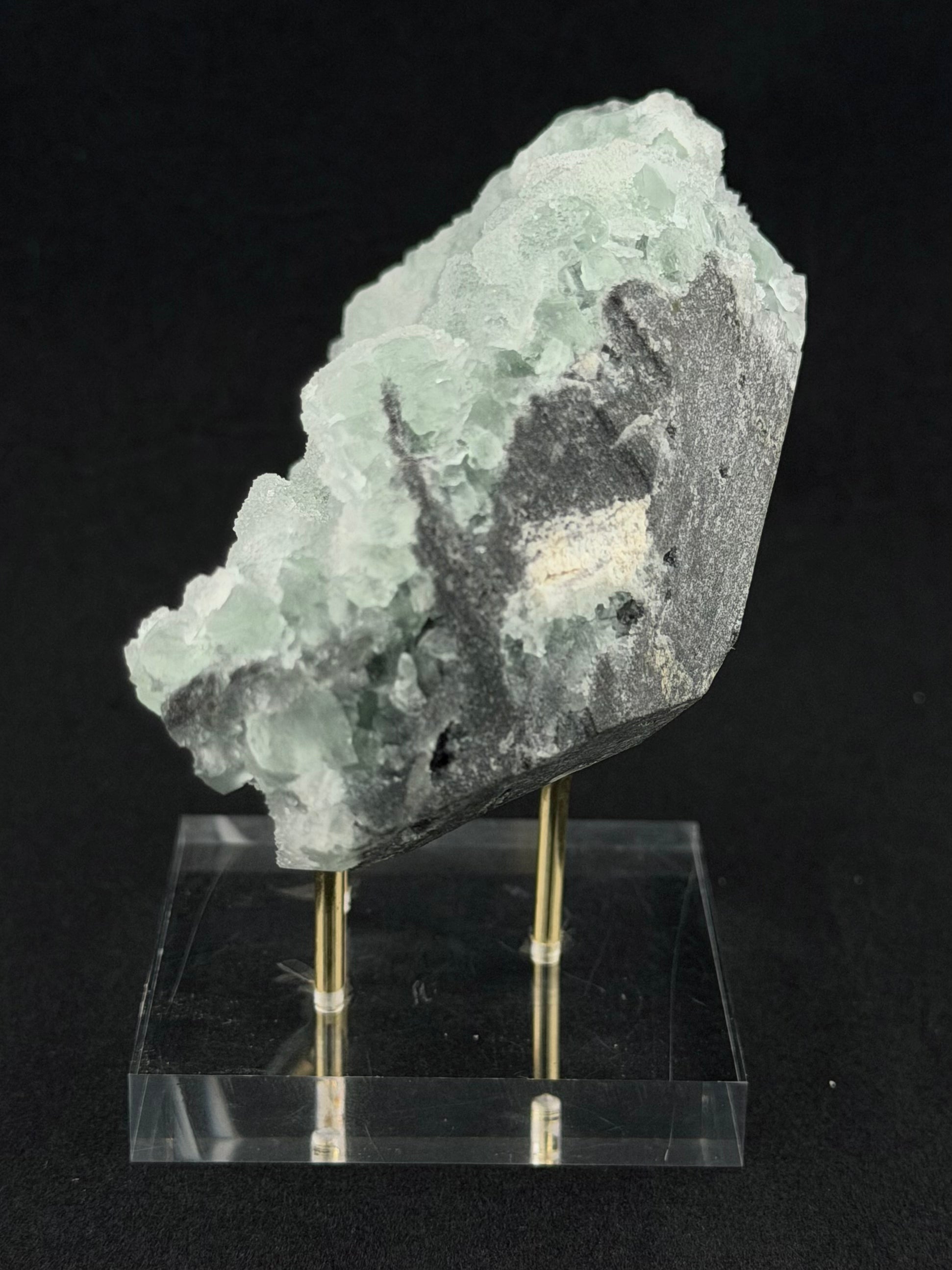 Blue "Sugar" fluorite with druzy quartz, Fujian, China