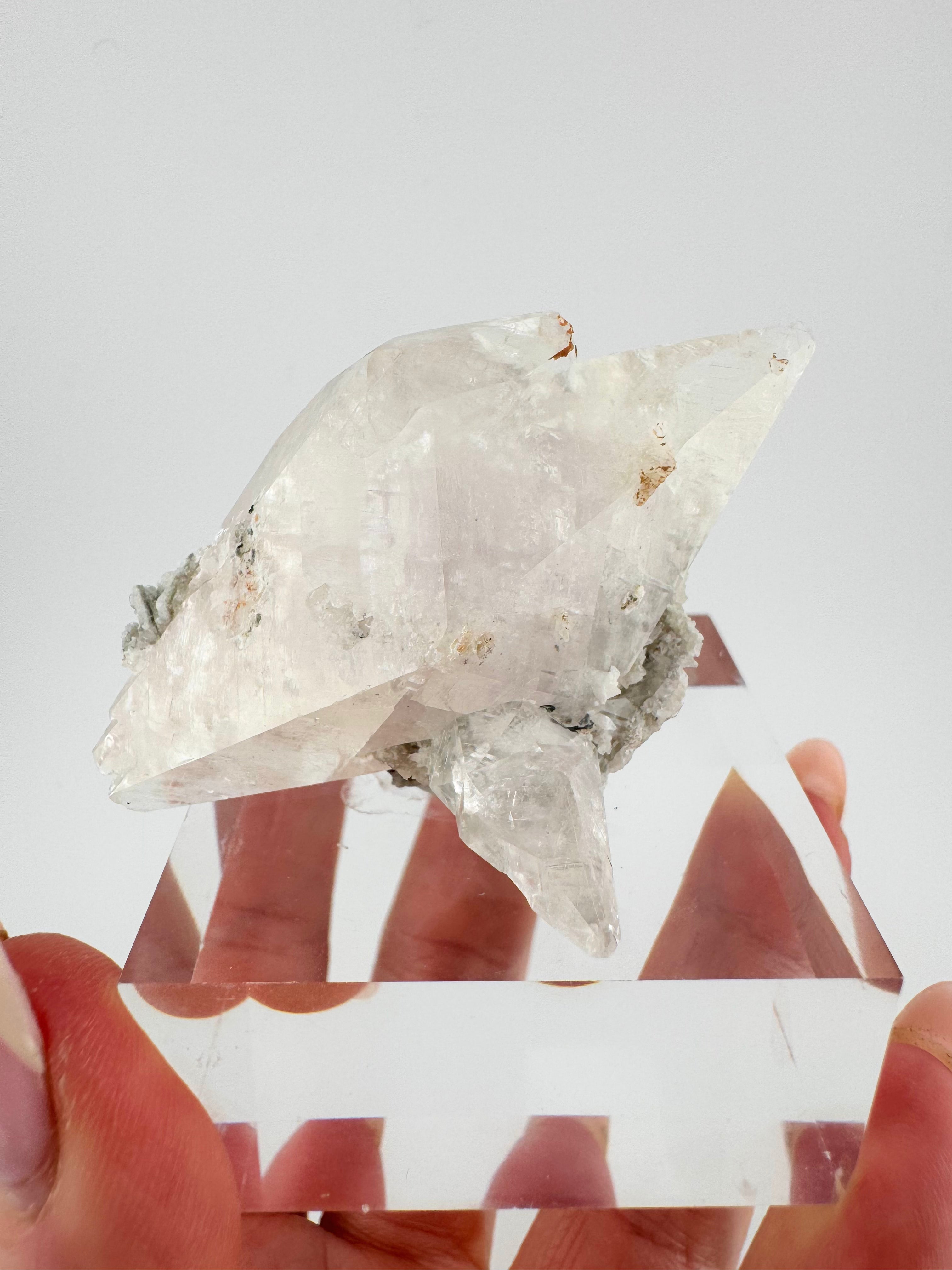 Diamond Calcite with Chlorite