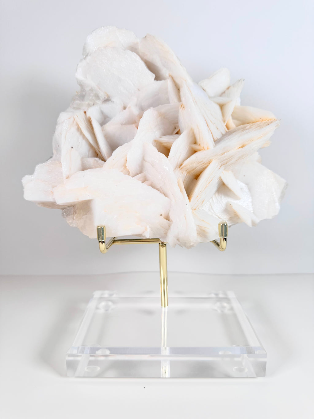 3.5 kg Rose Petal Calcite from Hunan Province