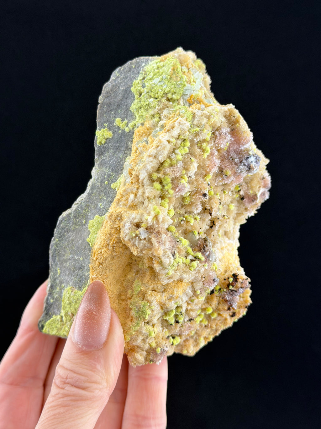 Creedite, Carlhintzeite and Calcite, Guizhou, China