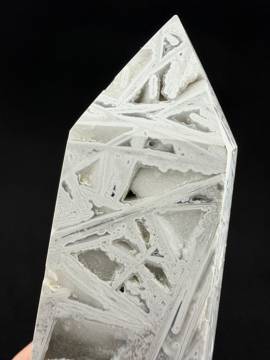 White Lace Agate Obelisk Tower – Chihuahua, Mexico