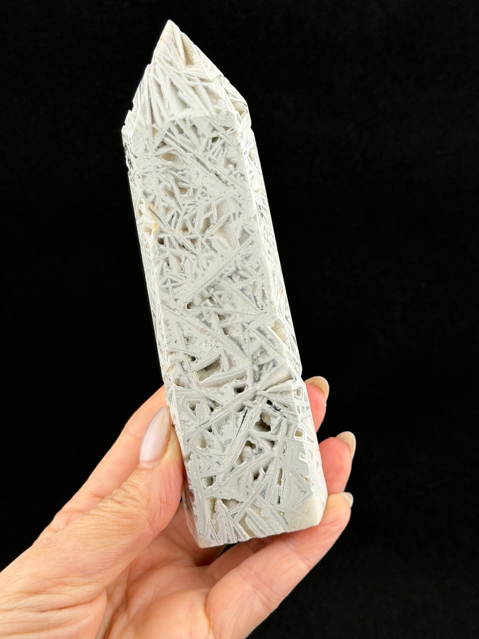 White Lace Agate Obelisk Tower – Chihuahua, Mexico
