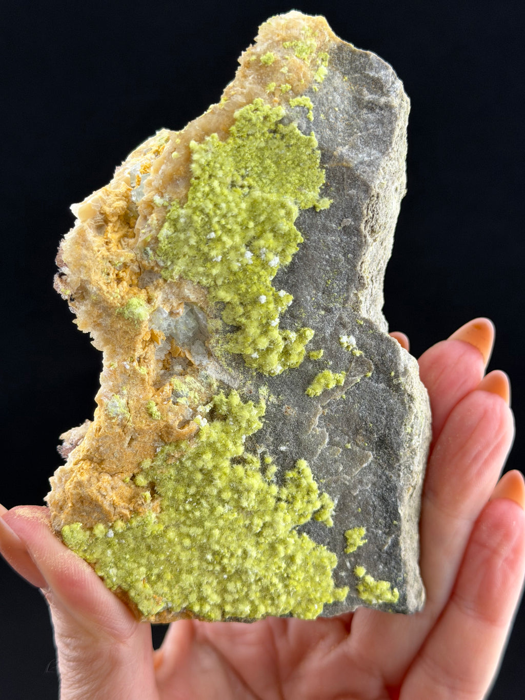 Creedite, Carlhintzeite and Calcite, Guizhou, China