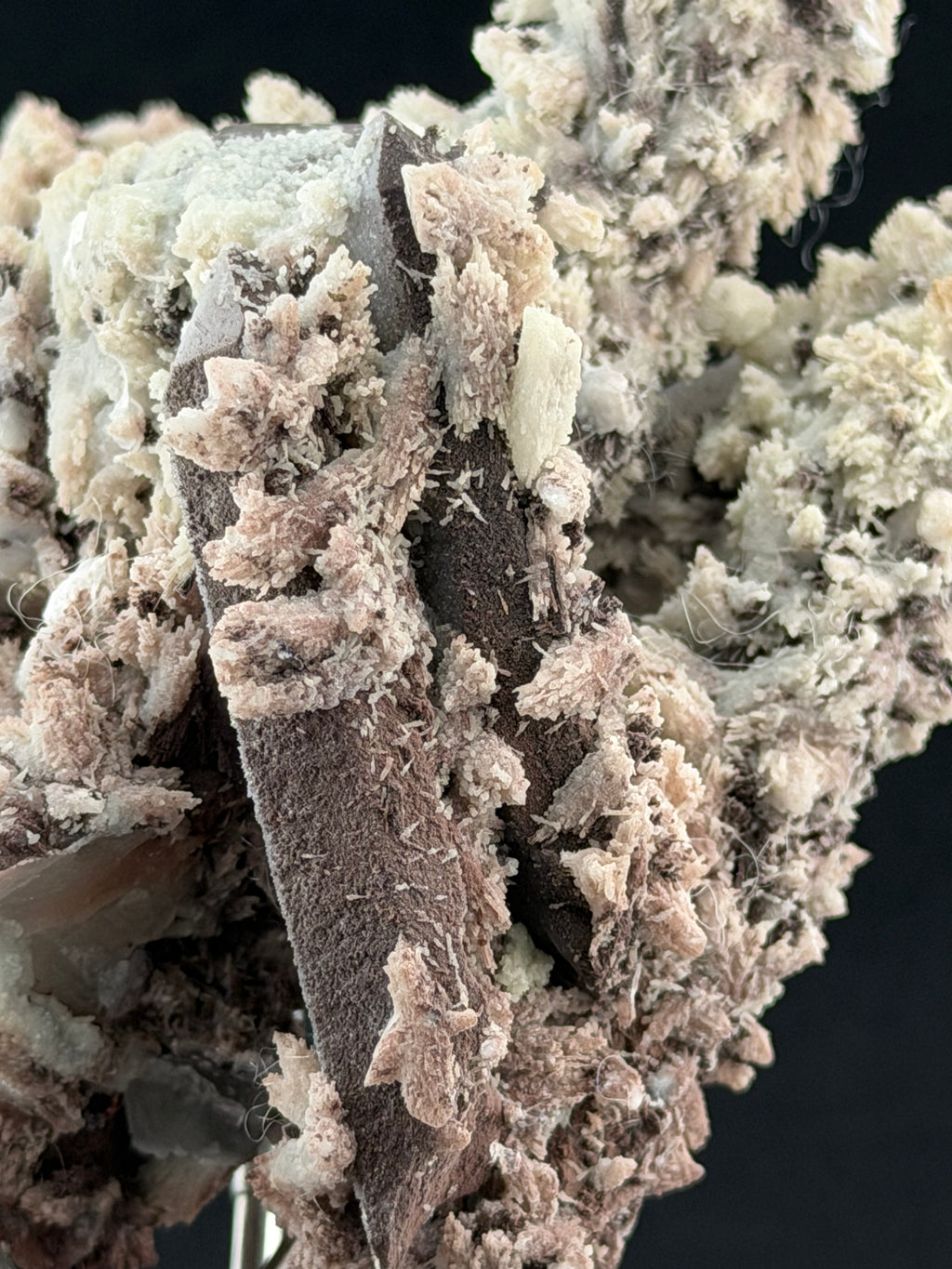 Sugar Quartz Cluster with Feather Calcite – Huanggang Mine, Inner Mongolia