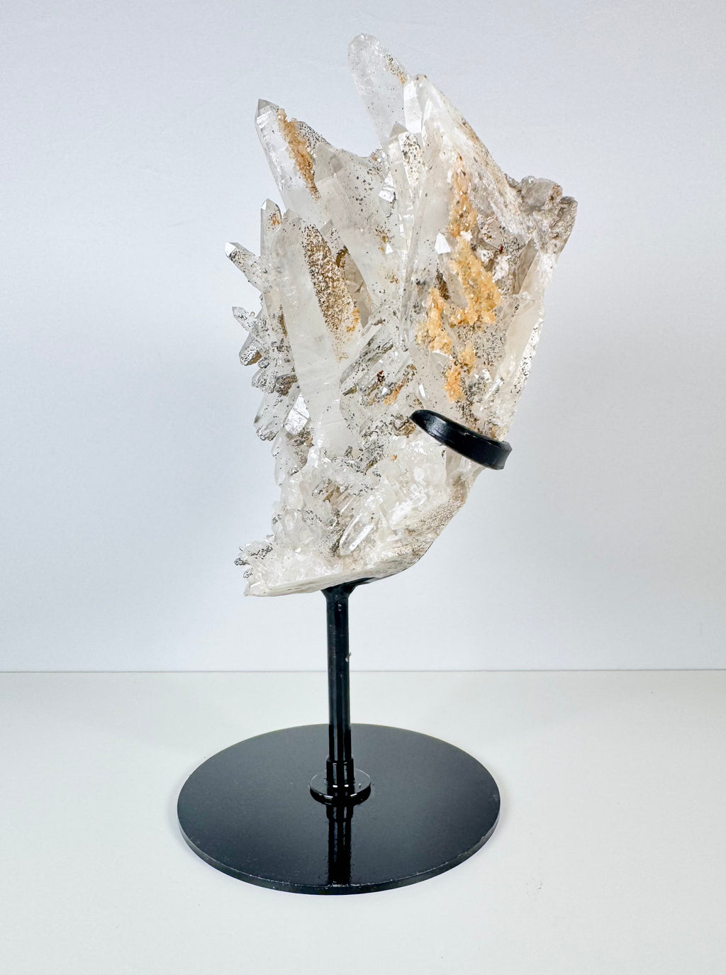 Quartz, Apophyllite with Hubeite