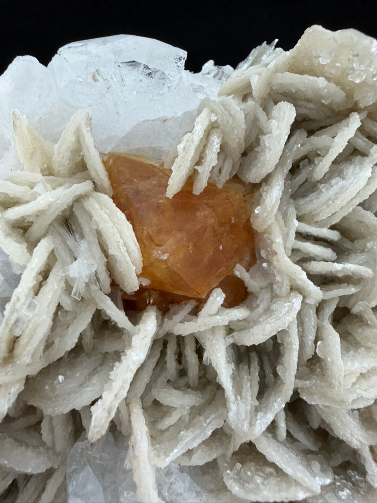 Aquamarine, Scheelite and Muscovite, Sichuan, China