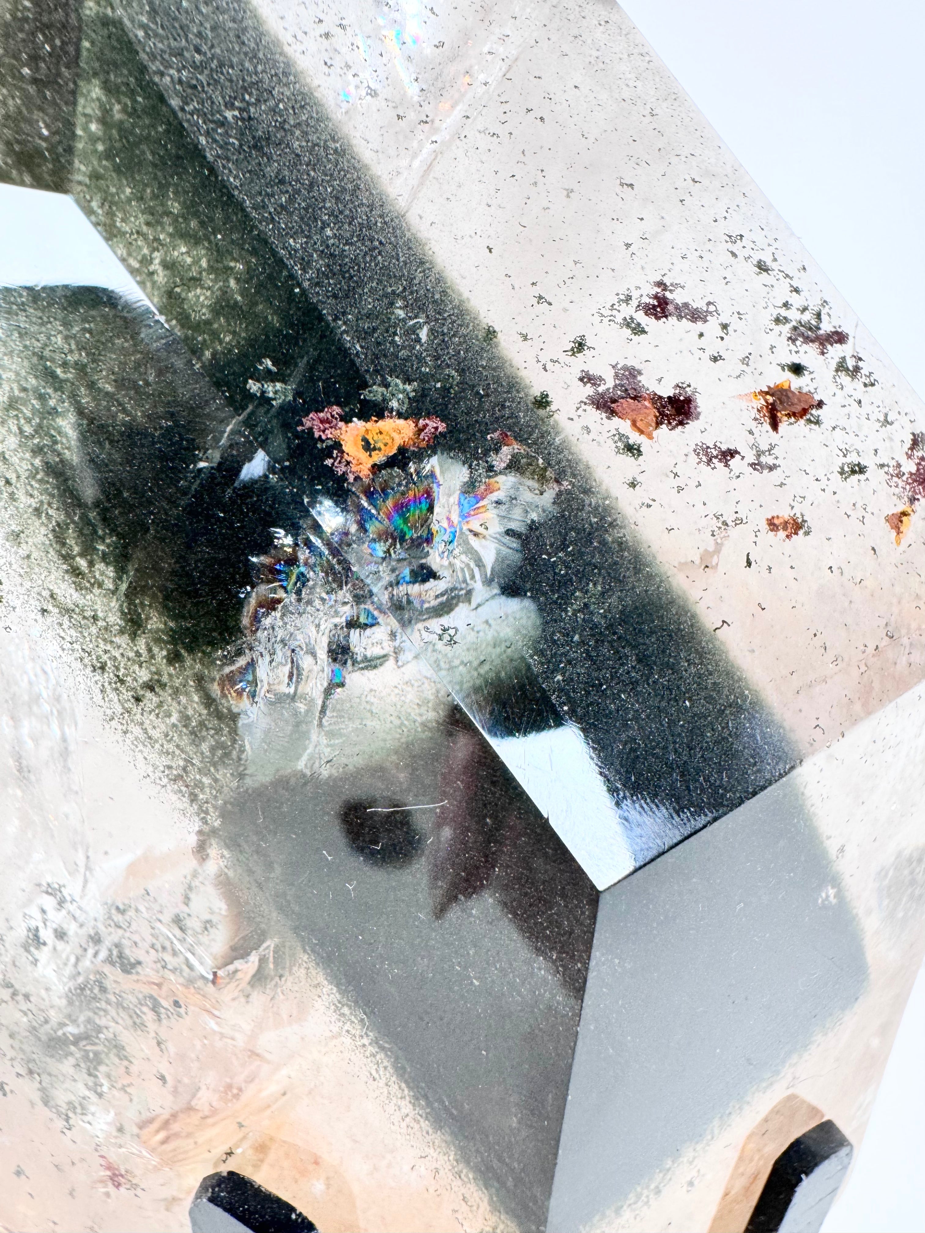 3kg Phantom Garden Quartz on Custom Stand