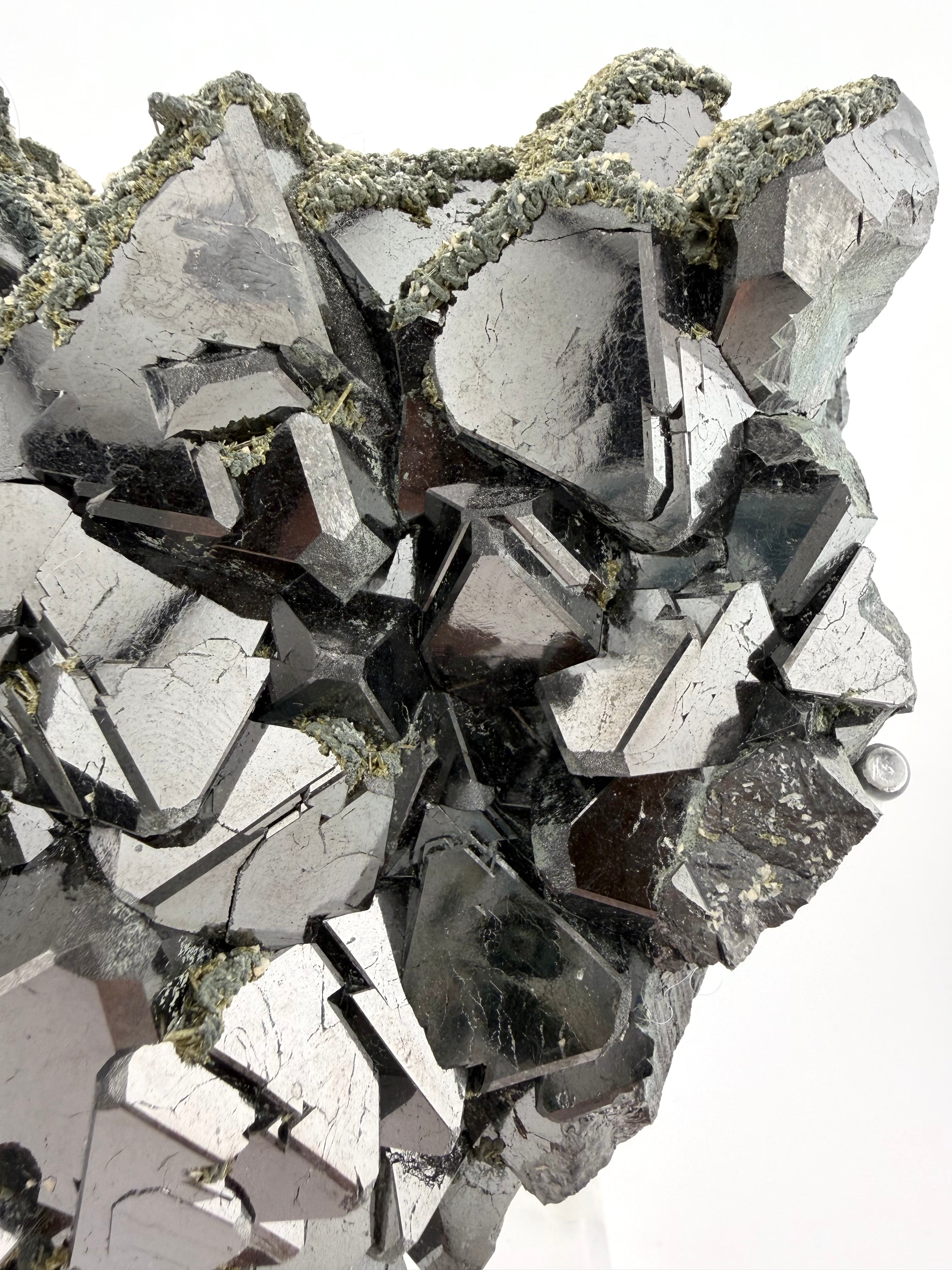 Magnetite with Epidote and Chlorite