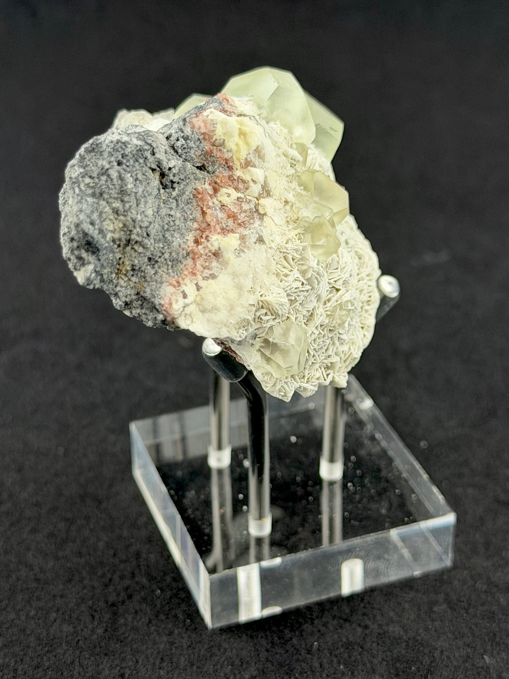 Fluorite on Barite, "Vein Prospect", Rogers Mine, Ontario, Canada