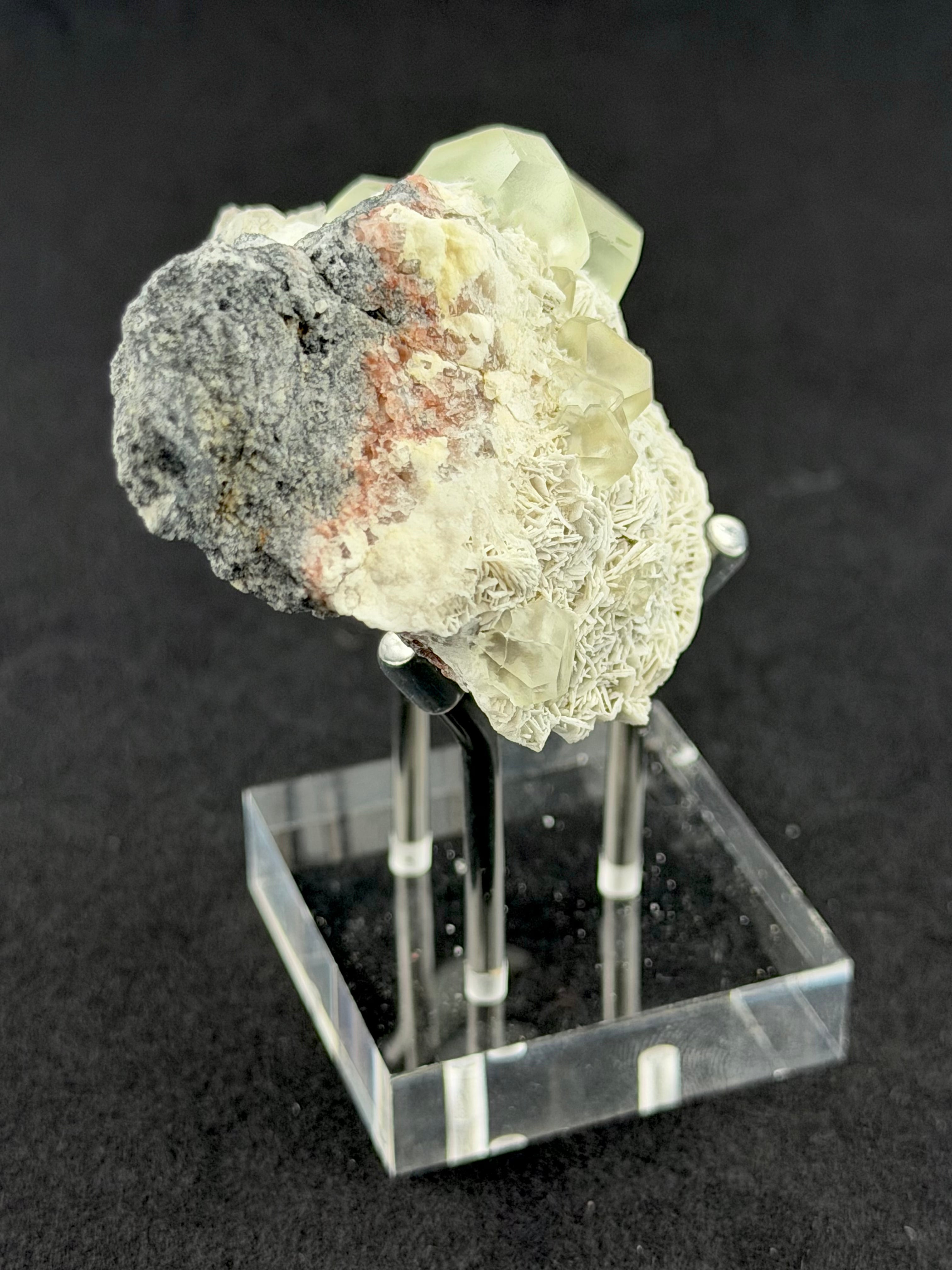 Fluorite on Barite, "Vein Prospect", Rogers Mine, Ontario, Canada