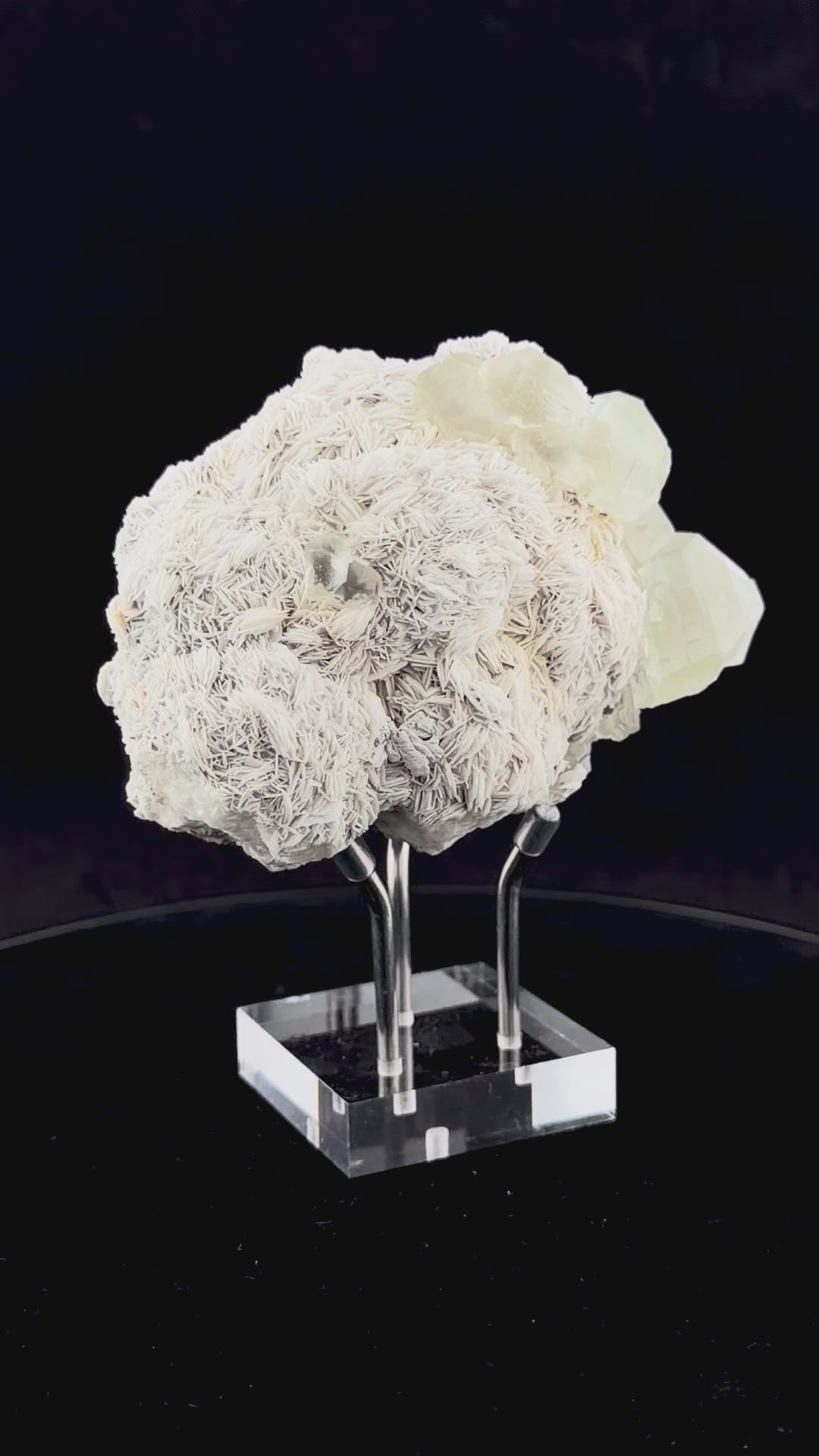 Fluorite on Barite, "Vein Prospect", Rogers Mine, Ontario, Canada